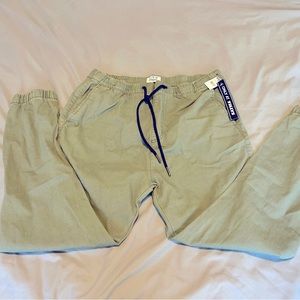NWT Tilly’s brand joggers